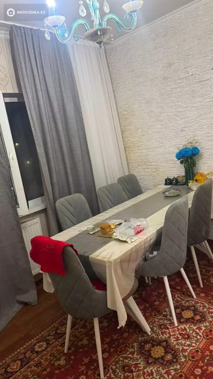 3-комнатная квартира, этаж 10 из 10, 95 м², фотография 4