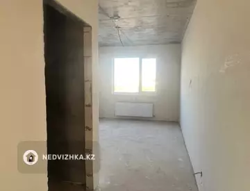 3-комнатная квартира, этаж 6 из 12, 87 м², миниатюра 3