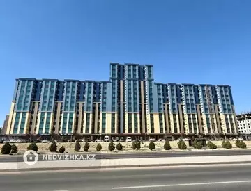4-комнатная квартира, этаж 6 из 12, 191 м²