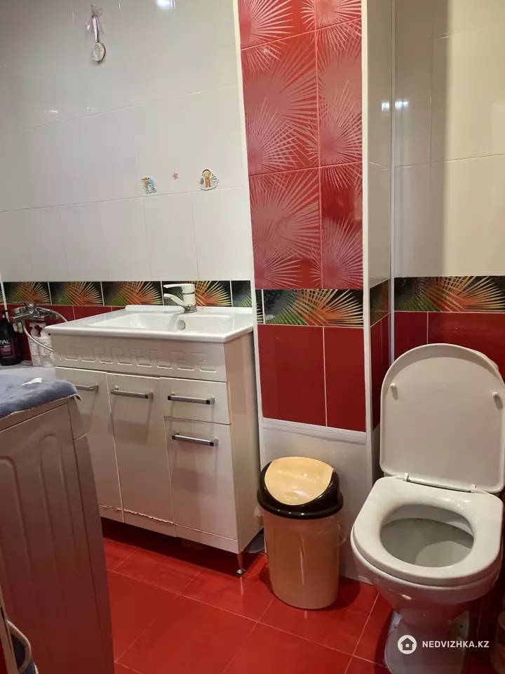 2-комнатная квартира, этаж 2 из 9, 64 м², На длительный срок, фотография 4