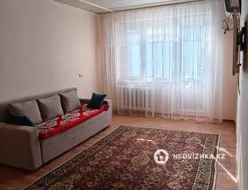 2-комнатная квартира, этаж 3 из 5, 52 м²