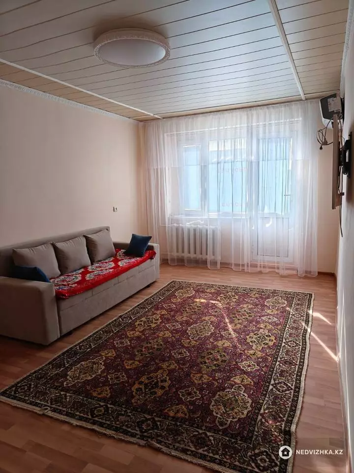 2-комнатная квартира, этаж 3 из 5, 52 м², фотография 3