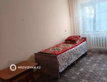 2-комнатная квартира, этаж 3 из 5, 52 м², миниатюра 6