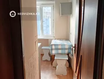 2-комнатная квартира, этаж 3 из 5, 52 м², миниатюра 9