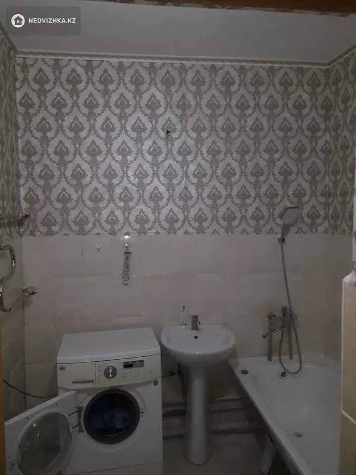 3-комнатная квартира, этаж 3 из 9, 94 м², фотография 4