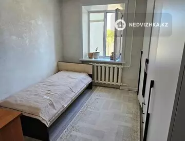 3-комнатная квартира, этаж 3 из 4, 64 м², миниатюра 2