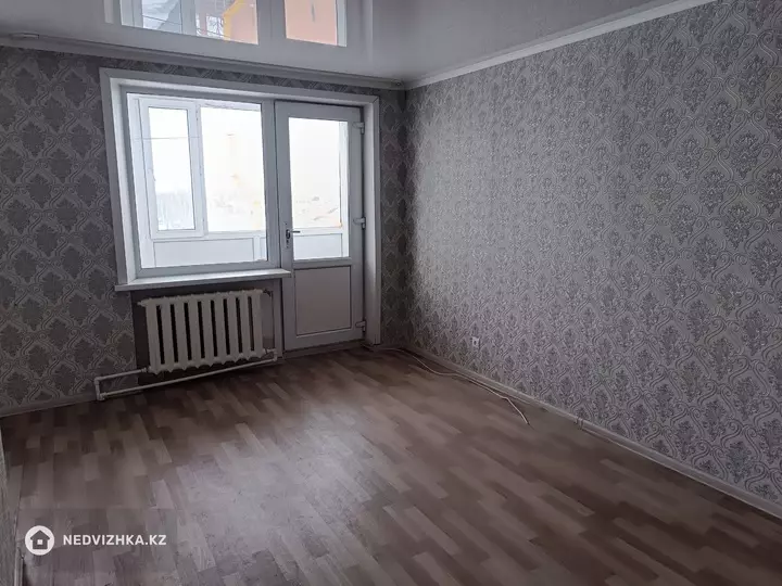 2-комнатная квартира, этаж 4 из 4, 39 м², фотография 2