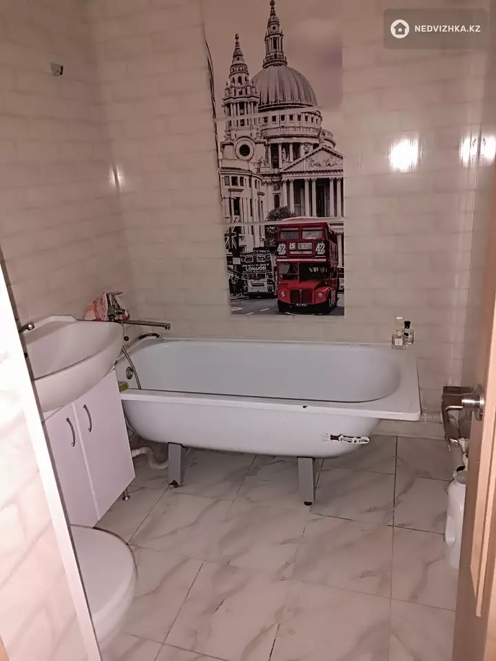 2-комнатная квартира, этаж 4 из 4, 39 м², фотография 4