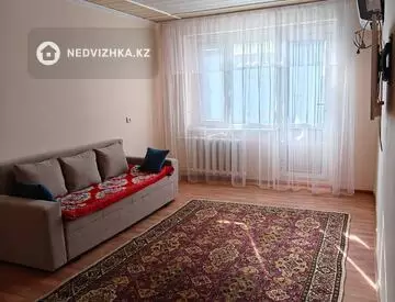 2-комнатная квартира, этаж 3 из 5, 52 м²