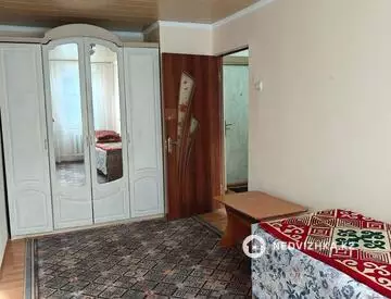 2-комнатная квартира, этаж 3 из 5, 52 м²