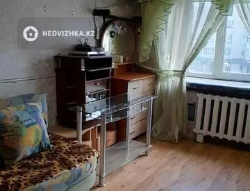 1-комнатная квартира, этаж 3 из 5, 19 м², миниатюра 2