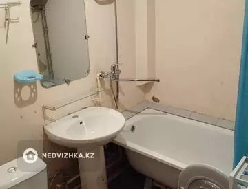 2-комнатная квартира, этаж 2 из 4, 38 м², На длительный срок, миниатюра 6