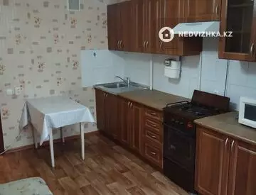 2-комнатная квартира, этаж 2 из 4, 38 м², На длительный срок
