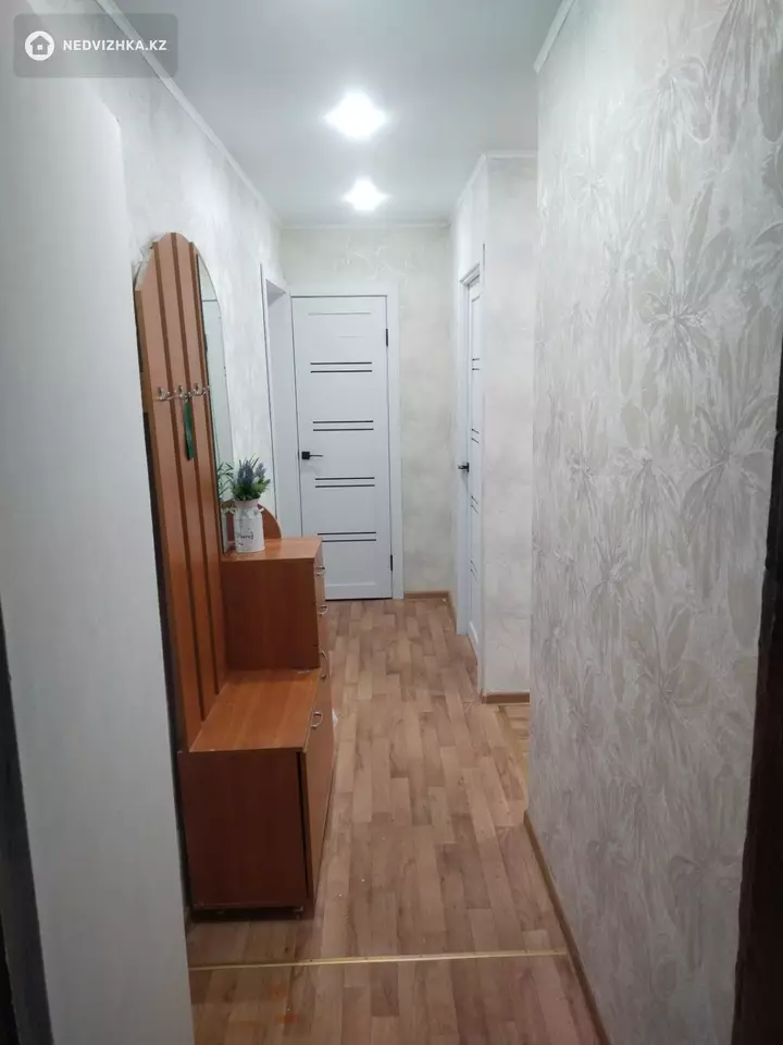 2-комнатная квартира, этаж 3 из 5, 46 м², фотография 2