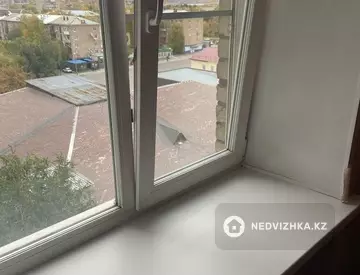 2-комнатная квартира, этаж 8 из 9, 50 м², миниатюра 8