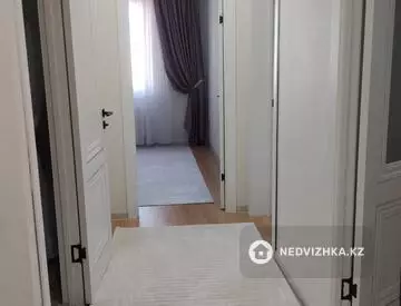 4-комнатная квартира, этаж 8 из 24, 106 м², миниатюра 3