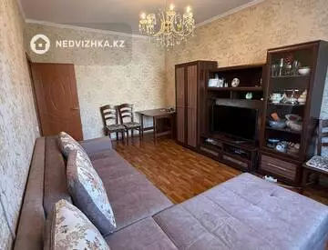 2-комнатная квартира, этаж 4 из 9, 53 м², миниатюра 1
