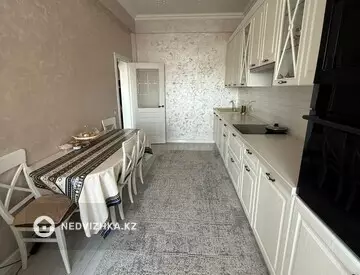 3-комнатная квартира, этаж 11 из 14, 118 м², миниатюра 11