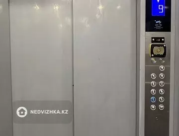 2-комнатная квартира, этаж 9 из 9, 60 м²