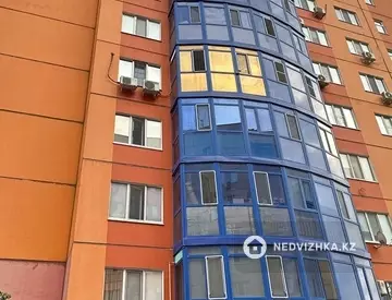 2-комнатная квартира, этаж 9 из 9, 60 м²