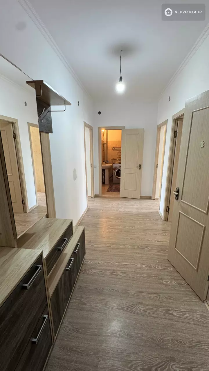 2-комнатная квартира, этаж 2 из 3, 54 м², фотография 2
