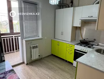 2-комнатная квартира, этаж 2 из 3, 54 м², миниатюра 3