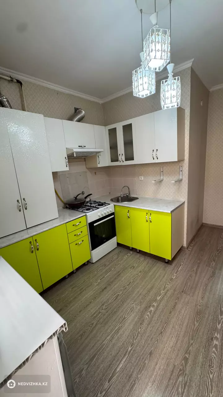 2-комнатная квартира, этаж 2 из 3, 54 м², фотография 4