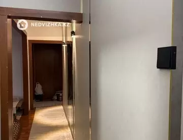 3-комнатная квартира, этаж 2 из 5, 58 м²