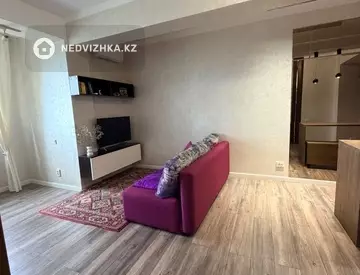 1-комнатная квартира, этаж 8 из 12, 45 м², На длительный срок, миниатюра 3