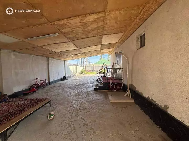 7-комнатный дом, 8 соток, 180 м², фотография 2