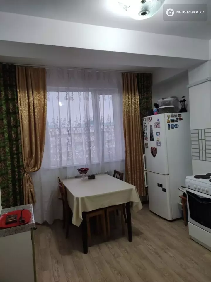 4-комнатная квартира, этаж 5 из 5, 107 м²