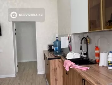 3-комнатная квартира, этаж 2 из 8, 105 м², Посуточно