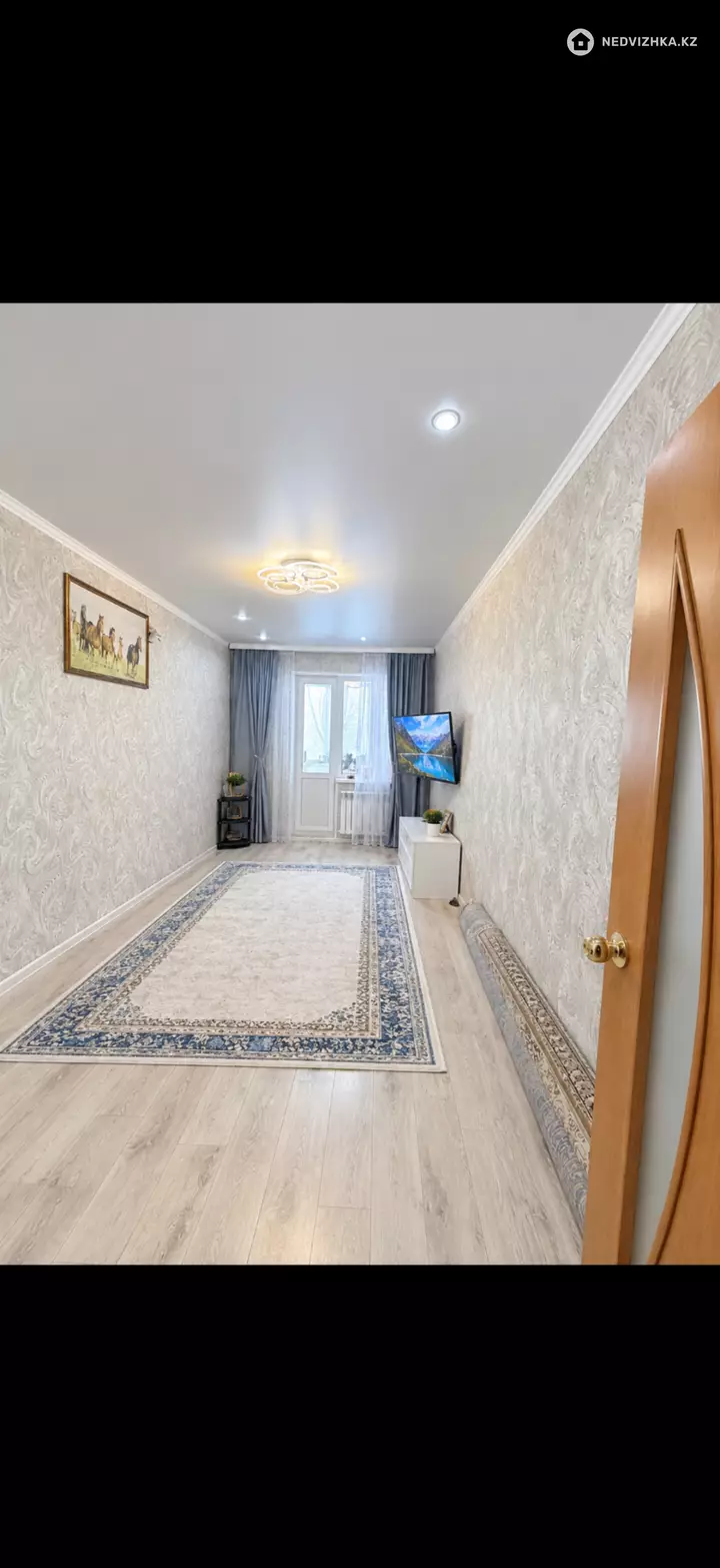 2-комнатная квартира, этаж 3 из 9, 60 м²