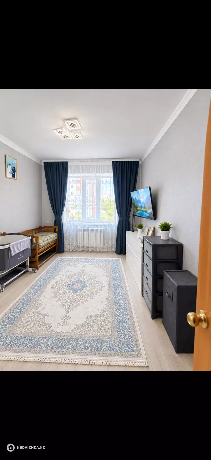 2-комнатная квартира, этаж 3 из 9, 60 м², фотография 2
