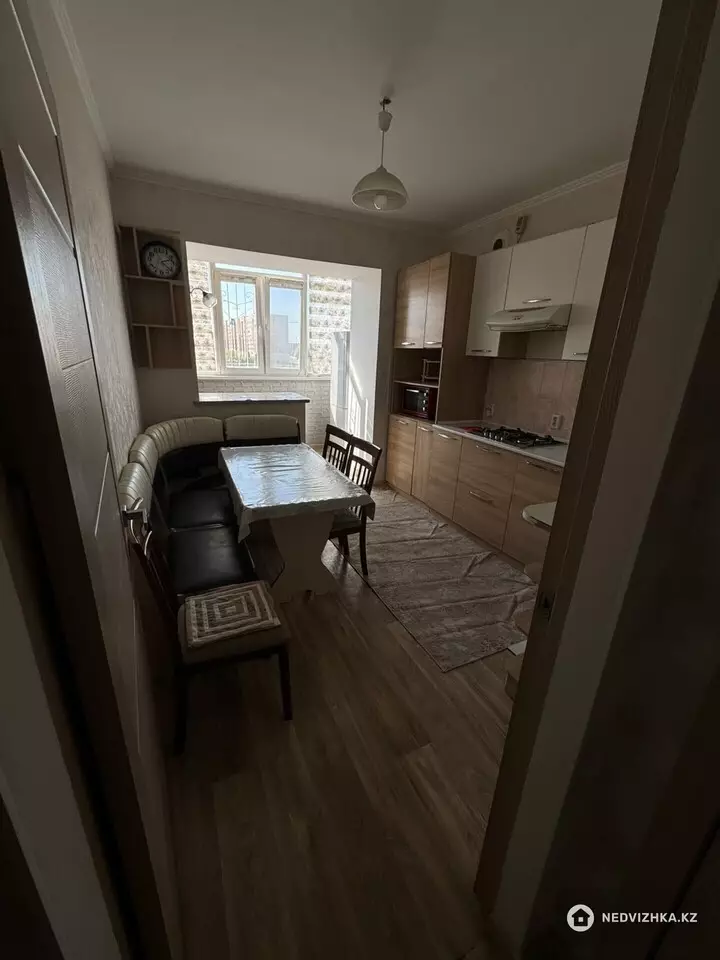 2-комнатная квартира, этаж 5 из 6, 50 м², На длительный срок, фотография 4