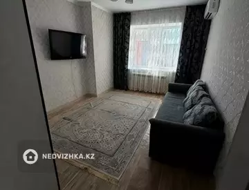 2-комнатная квартира, этаж 5 из 6, 50 м², На длительный срок, миниатюра 1