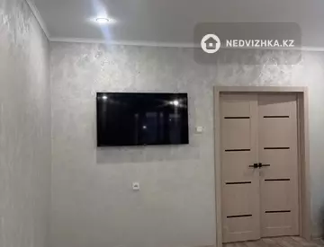 1-комнатная квартира, этаж 4 из 5, 44 м², миниатюра 2