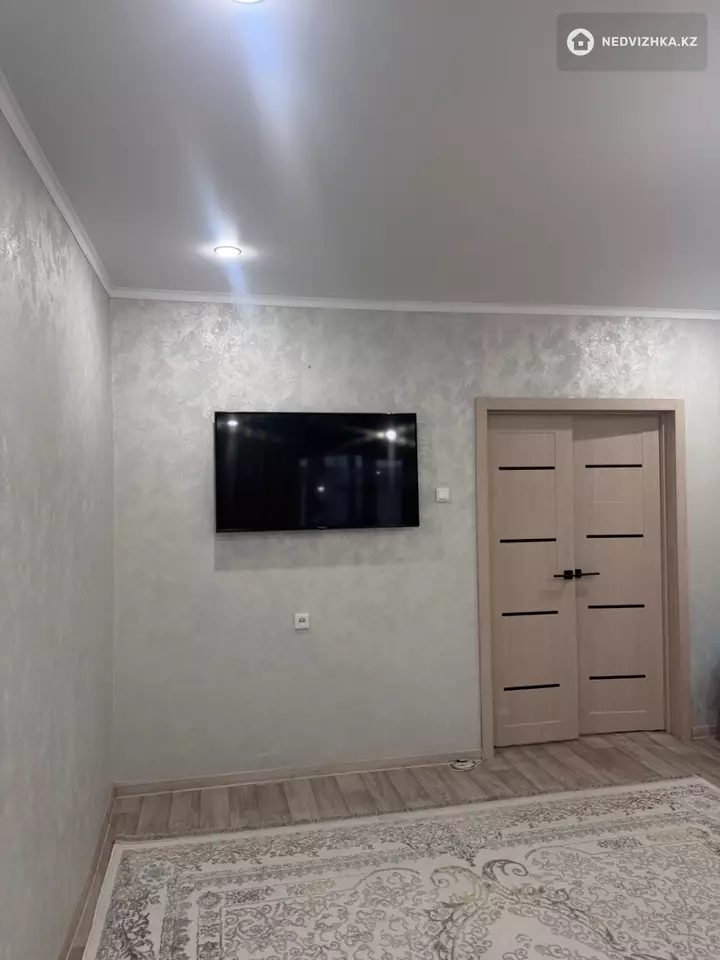 1-комнатная квартира, этаж 4 из 5, 44 м², фотография 2