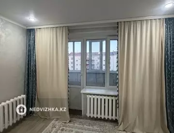 1-комнатная квартира, этаж 4 из 5, 44 м², миниатюра 3