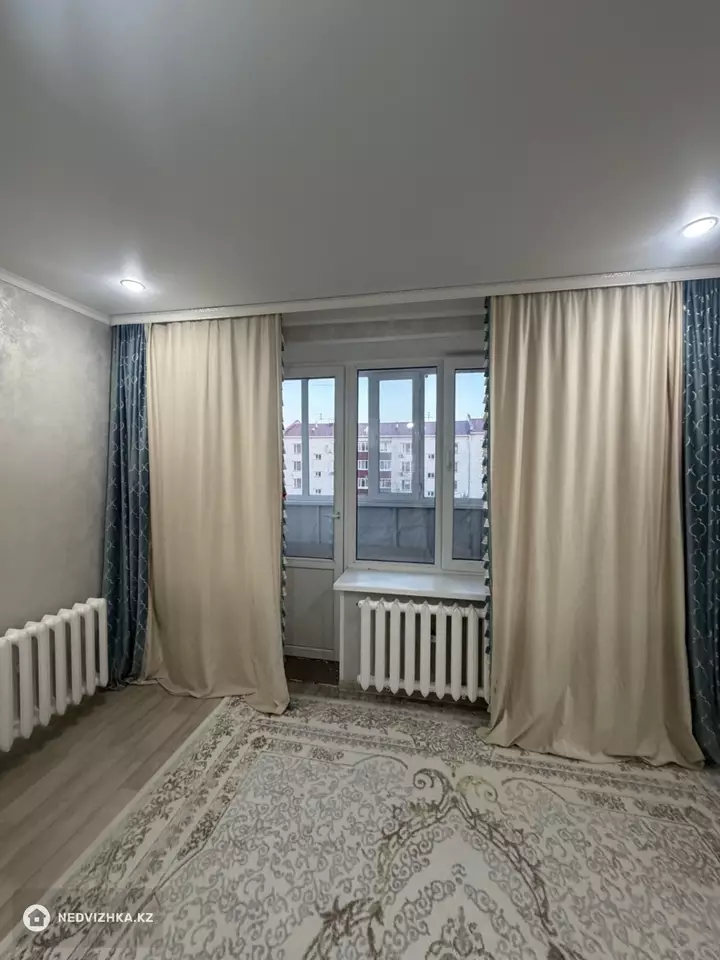 1-комнатная квартира, этаж 4 из 5, 44 м², фотография 3