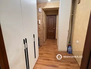 2-комнатная квартира, этаж 8 из 10, 51 м², миниатюра 7
