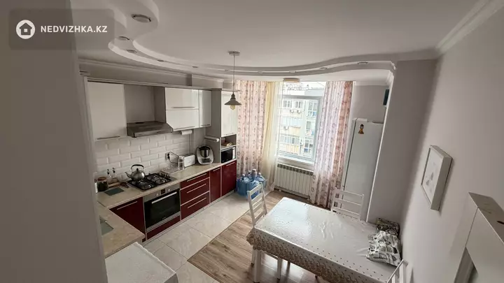3-комнатная квартира, этаж 5 из 5, 86 м², фотография 3