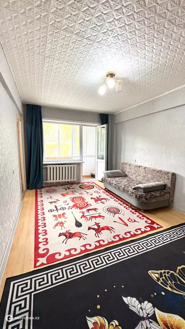 4-комнатная квартира, этаж 3 из 5, 59 м², фотография 3
