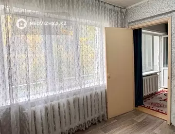 4-комнатная квартира, этаж 3 из 5, 59 м², миниатюра 6