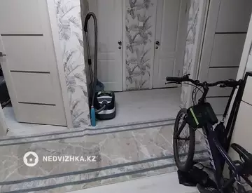 3-комнатная квартира, этаж 1 из 2, 60 м²