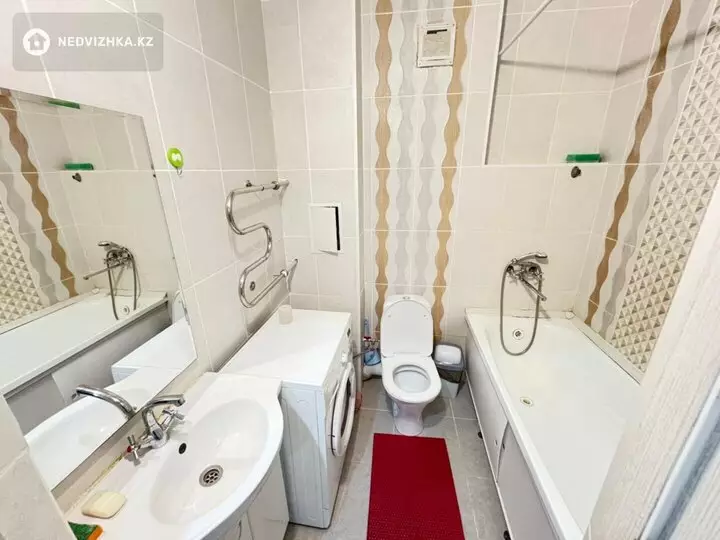 1-комнатная квартира, этаж 4 из 6, 30 м², Посуточно, фотография 3
