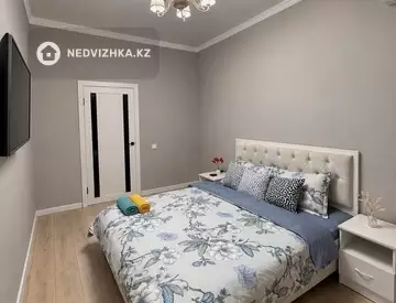 1-комнатная квартира, этаж 12 из 12, 50 м², Посуточно