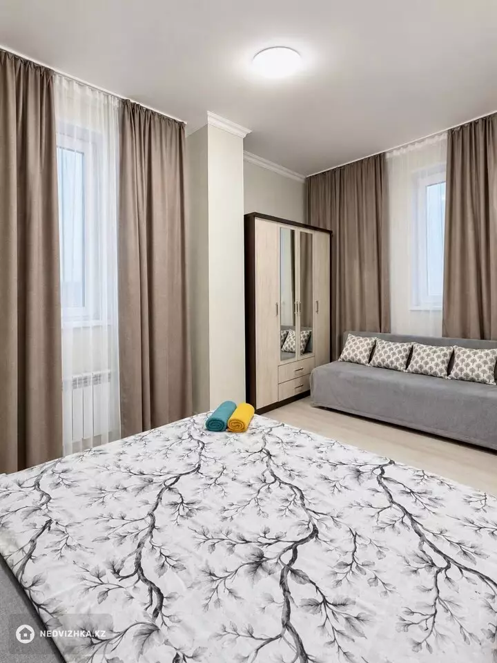 1-комнатная квартира, этаж 6 из 12, 40 м², Посуточно, фотография 2