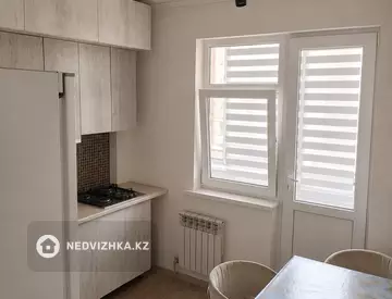 2-комнатная квартира, этаж 3 из 9, 60 м², миниатюра 4
