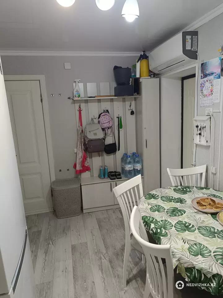 3-комнатная квартира, этаж 3 из 4, 72 м², фотография 5